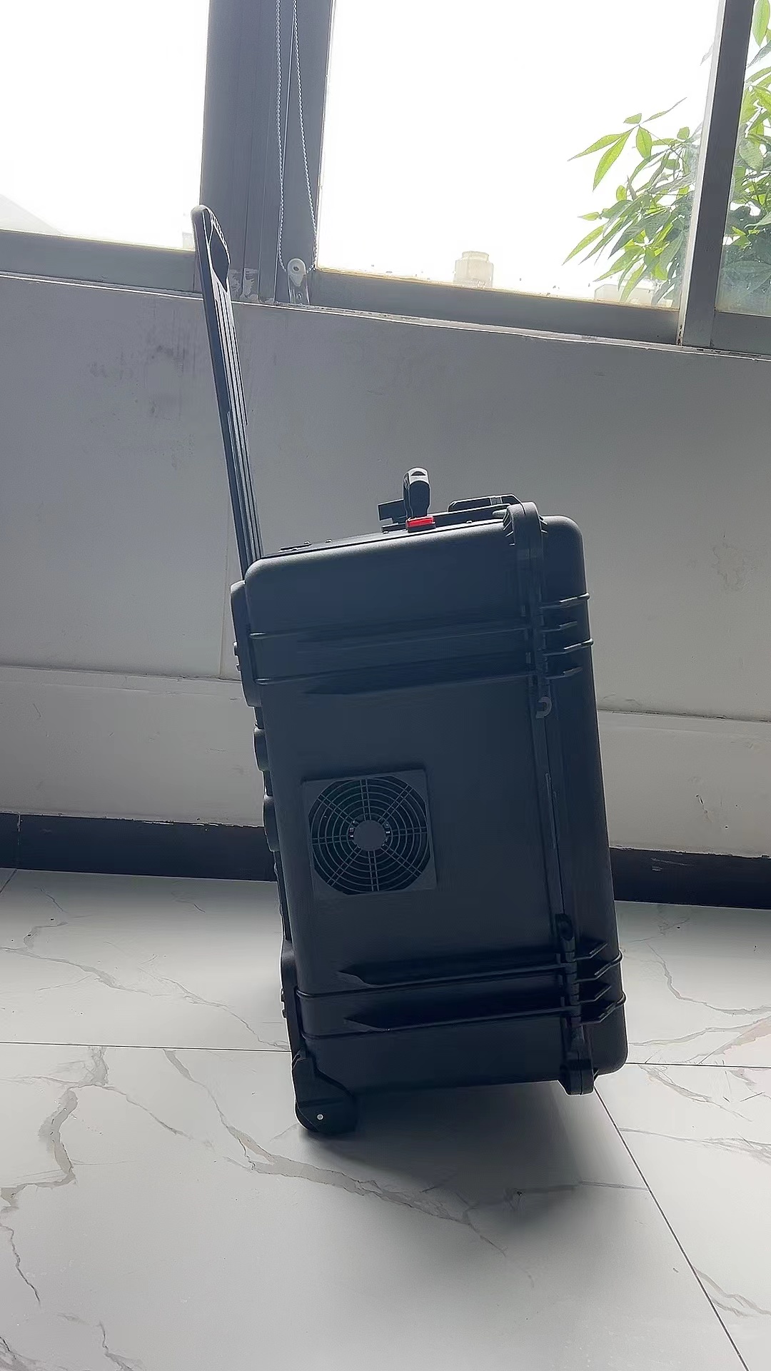 竟陵街道手拉箱型移动通信干扰器